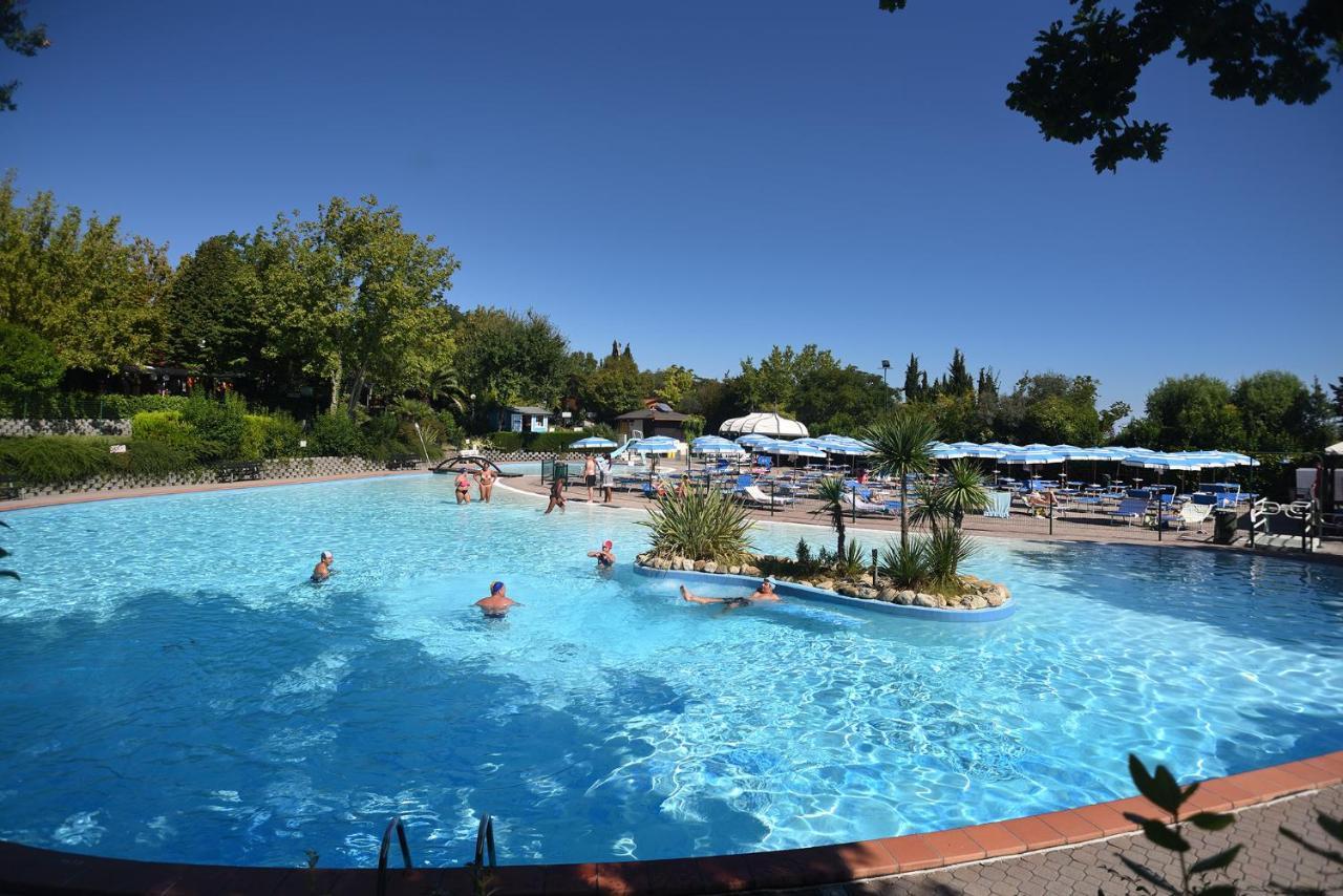Garden Village San Marino Esterno foto