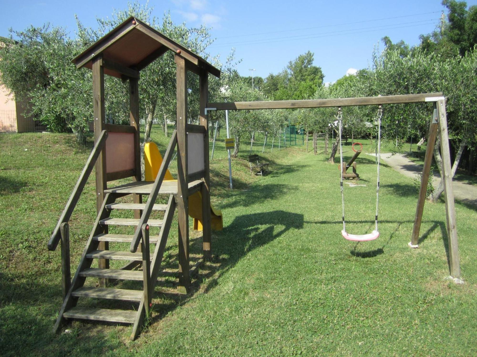 Garden Village San Marino Esterno foto