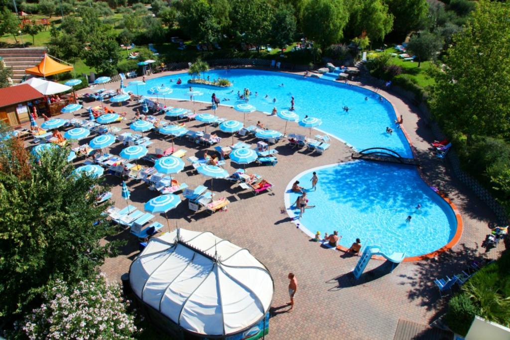 Garden Village San Marino Esterno foto
